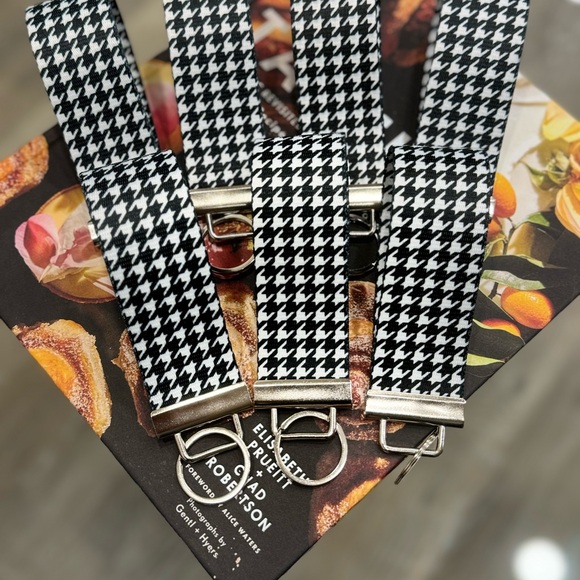 Wristlet keychain houndstooth pattern - Picture 4 of 4